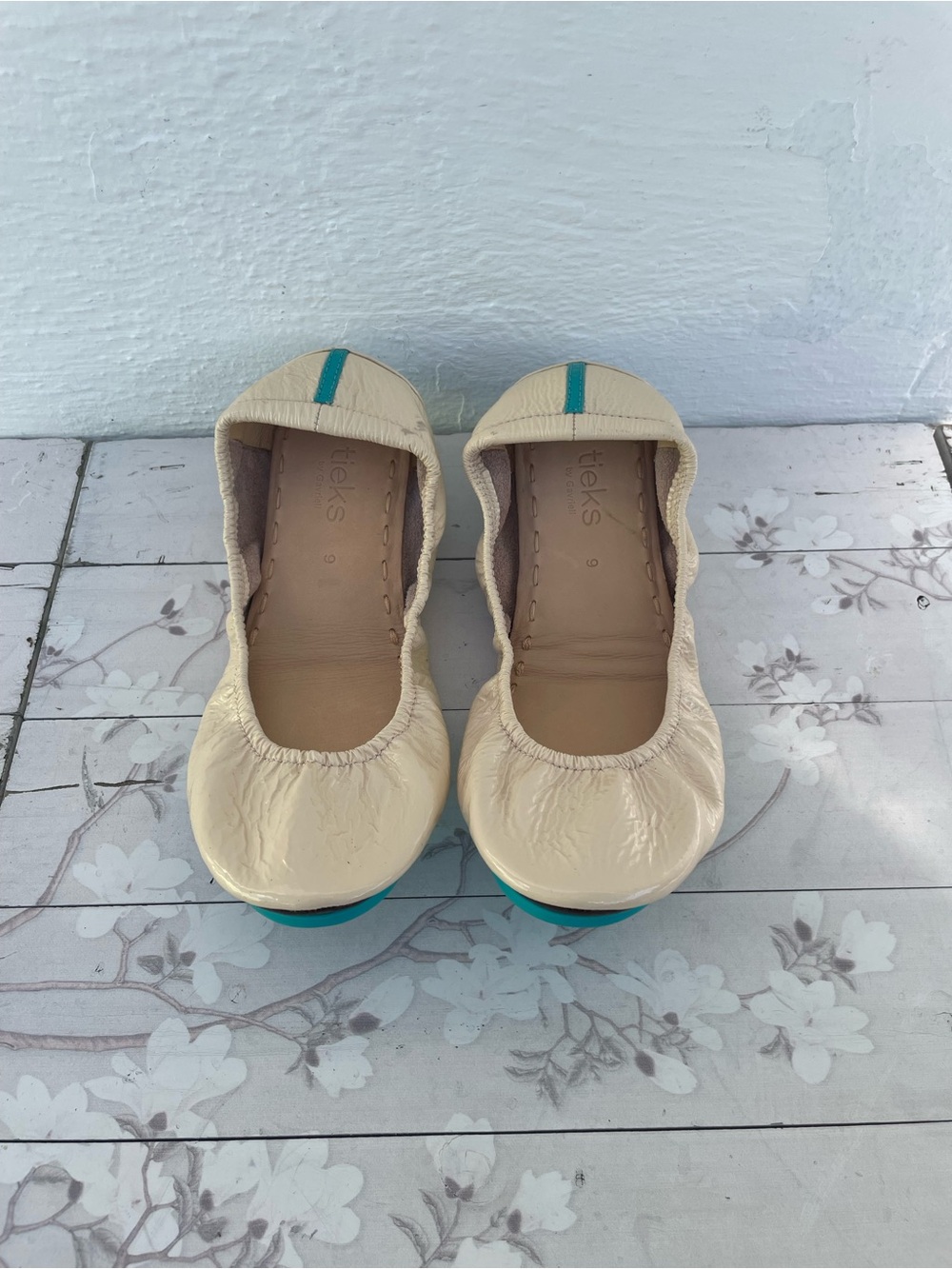 Tieks Foldable Ballet Flats in Cream with Teal Insole